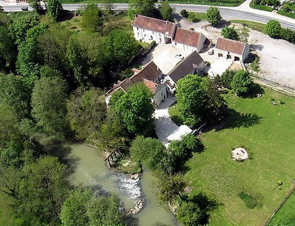 Le Moulin De Pommeuse Acomodação com café da manhã Exterior foto