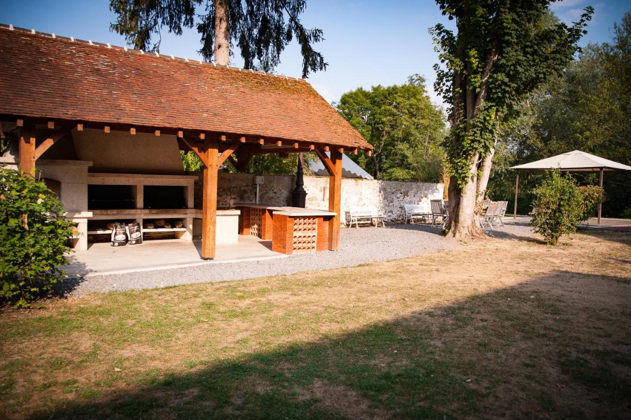 Le Moulin De Pommeuse Acomodação com café da manhã Exterior foto